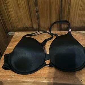 Victoria’s Secret. Very Sexy Push Up Bra.